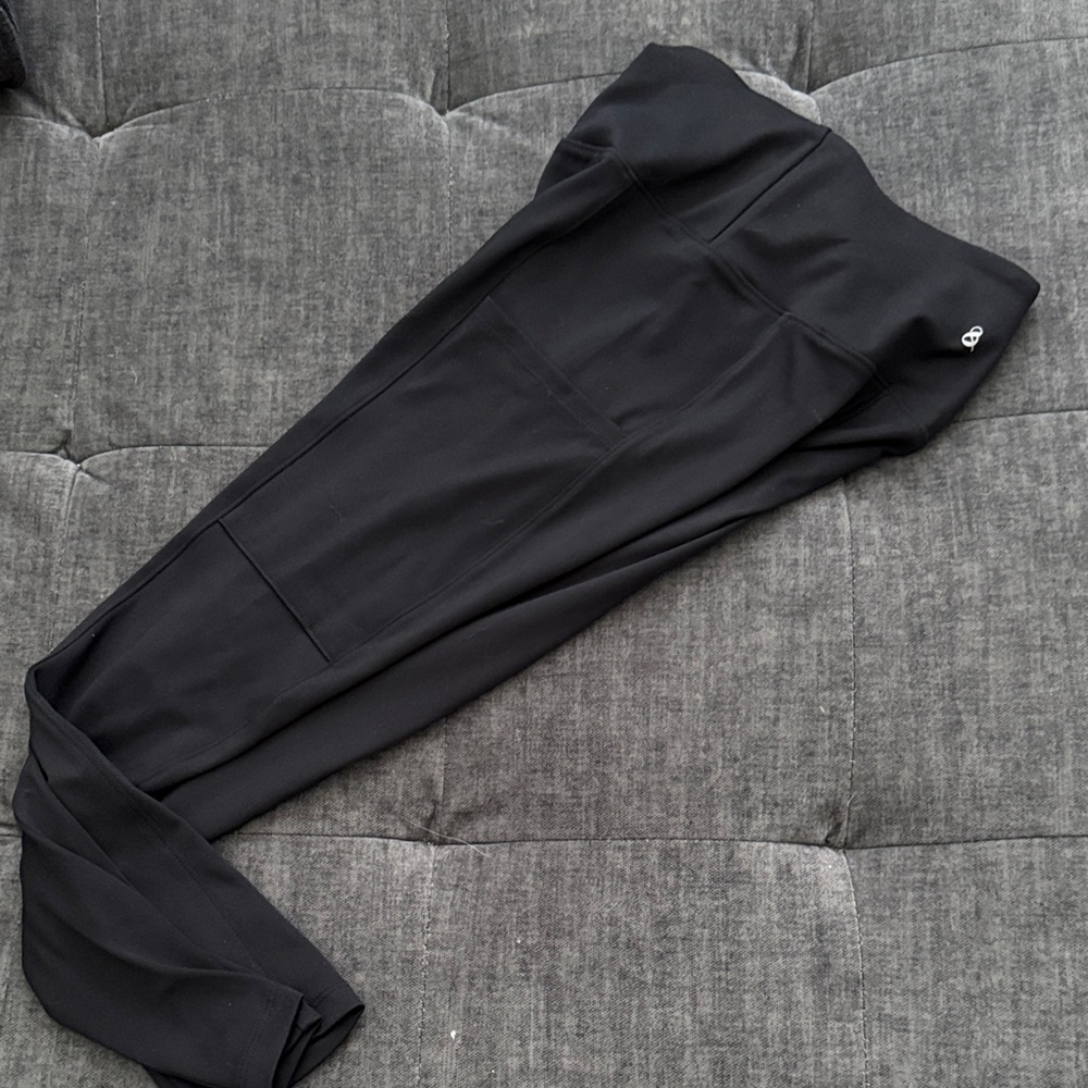 Lou @ Grey Black Leggings with Pockets XS